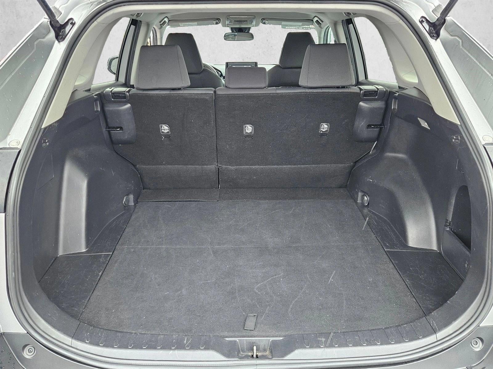 2021 Toyota RAV4 XLE FWD (GS)