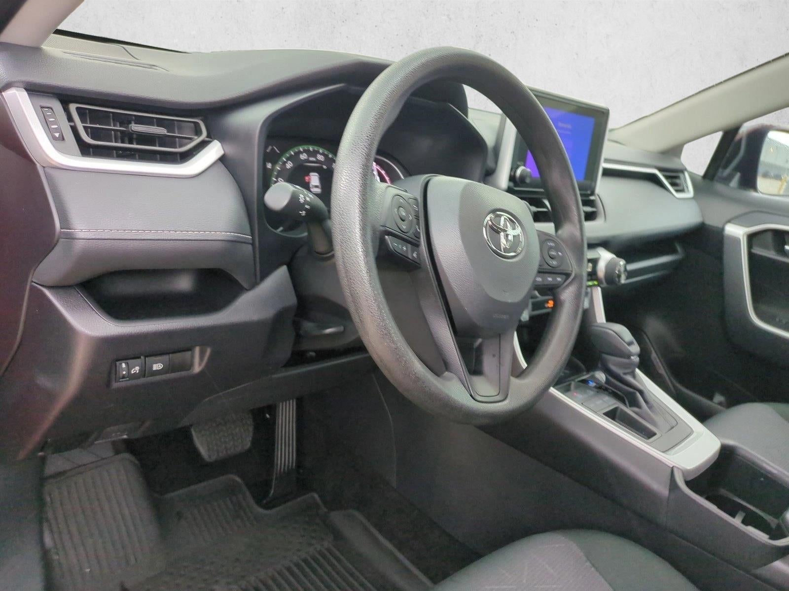 2025 Toyota RAV4 XLE FWD (Natl)