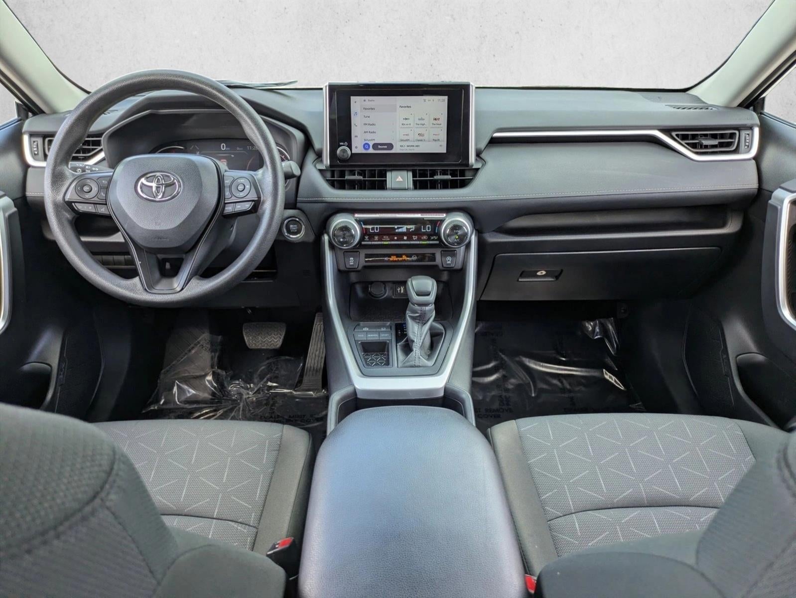 2024 Toyota RAV4 XLE FWD (GS)