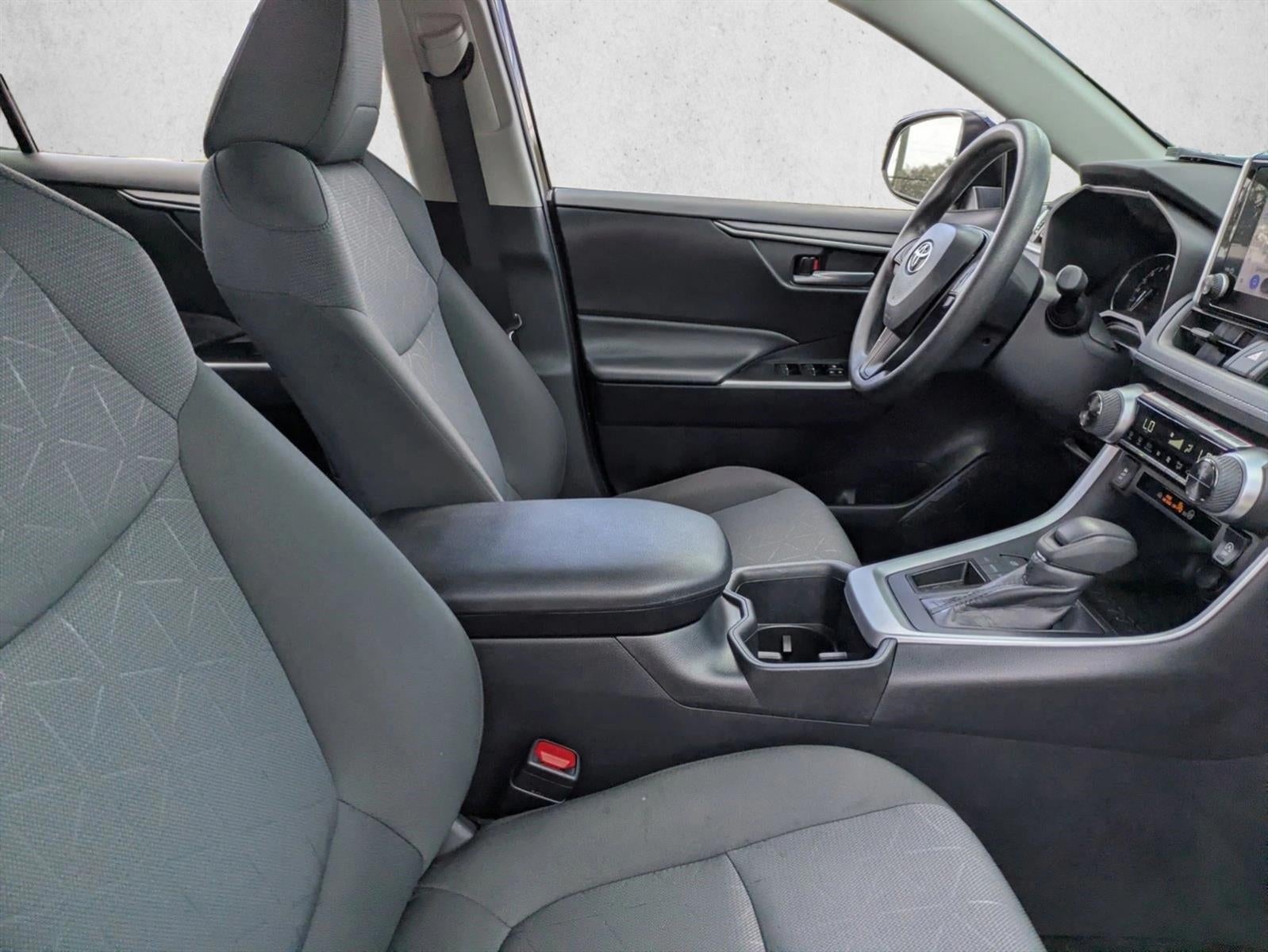 2024 Toyota RAV4 XLE FWD (GS)