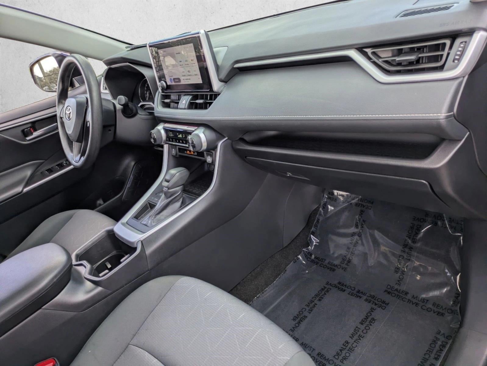 2024 Toyota RAV4 XLE FWD (GS)