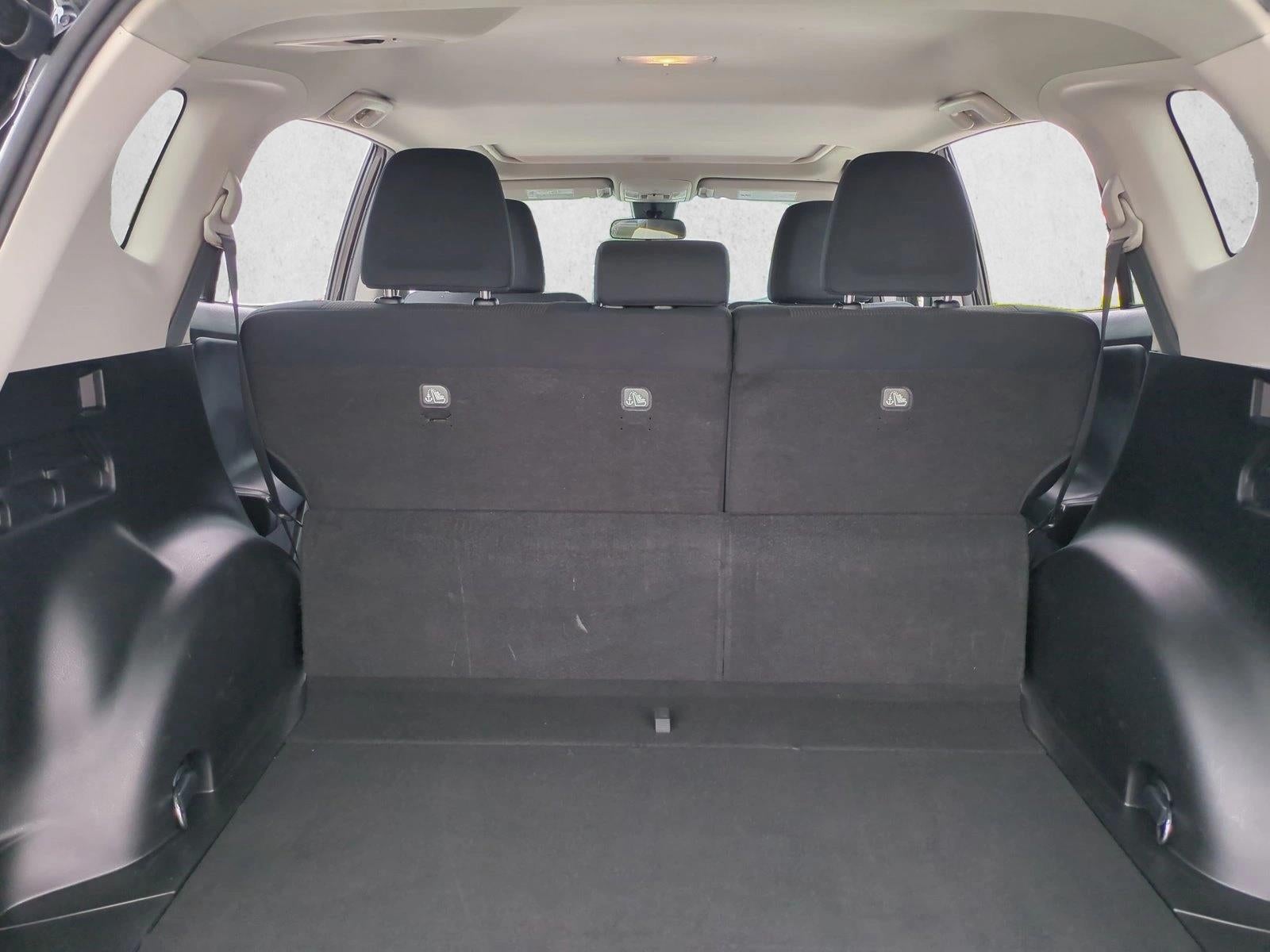 2017 Toyota RAV4 XLE FWD (GS)