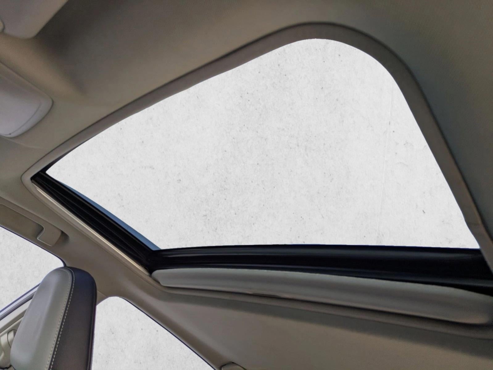 2017 Toyota RAV4 Limited FWD (Natl)