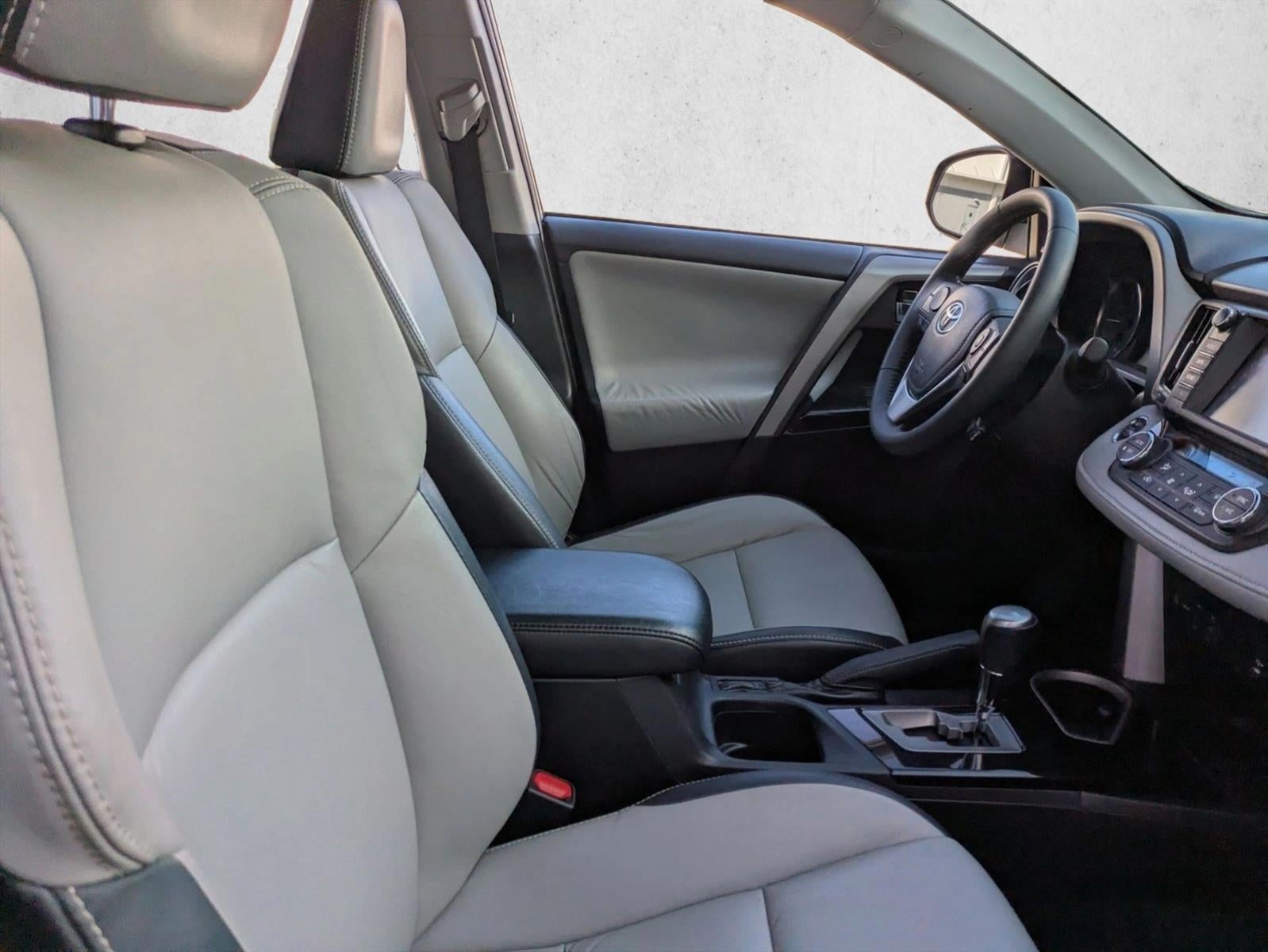 2017 Toyota RAV4 Limited FWD (Natl)