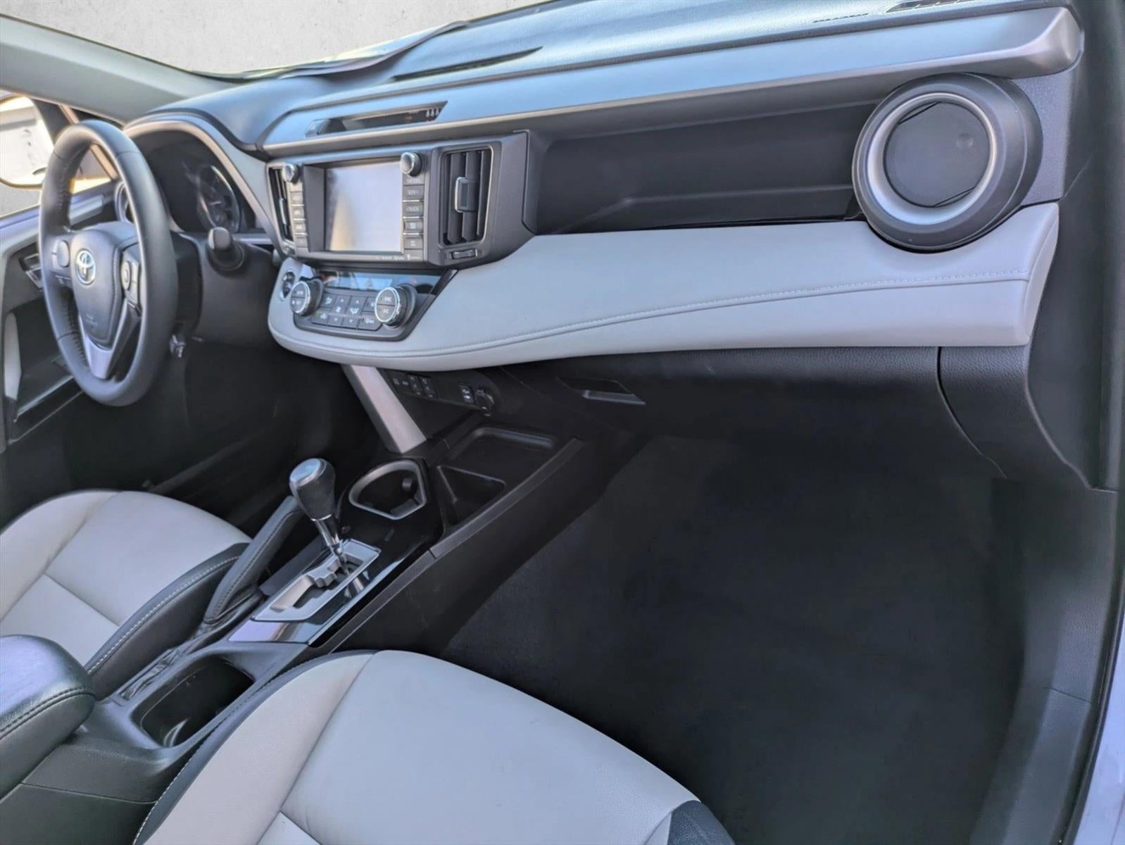 2017 Toyota RAV4 Limited FWD (Natl)