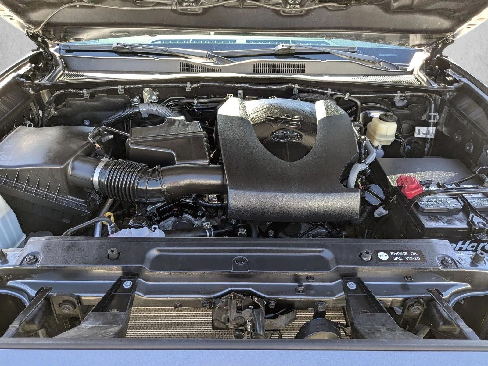 2017 Toyota Tacoma TRD Off Road Double Cab 5' Bed V6 4x2 AT (Natl)