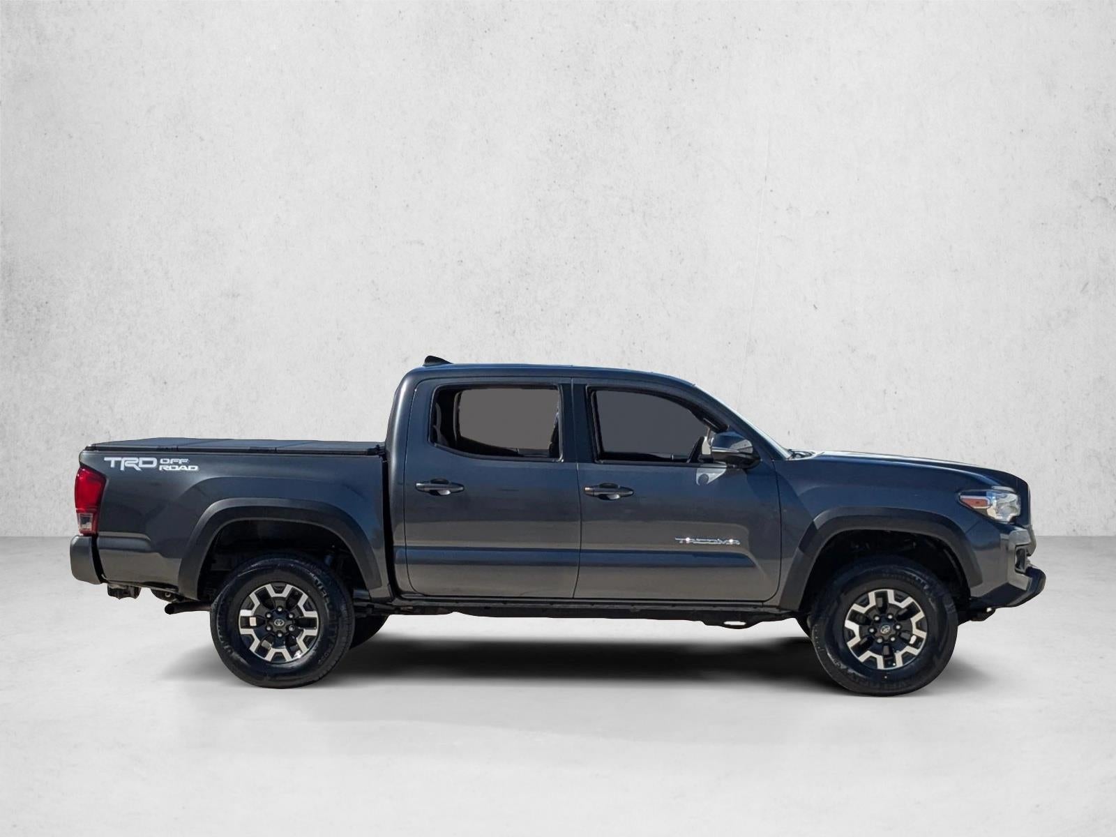 2017 Toyota Tacoma TRD Off Road Double Cab 5' Bed V6 4x2 AT (Natl)