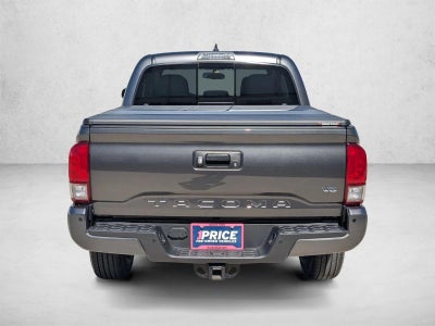 2017 Toyota Tacoma TRD Off Road Double Cab 5' Bed V6 4x2 AT (Natl)