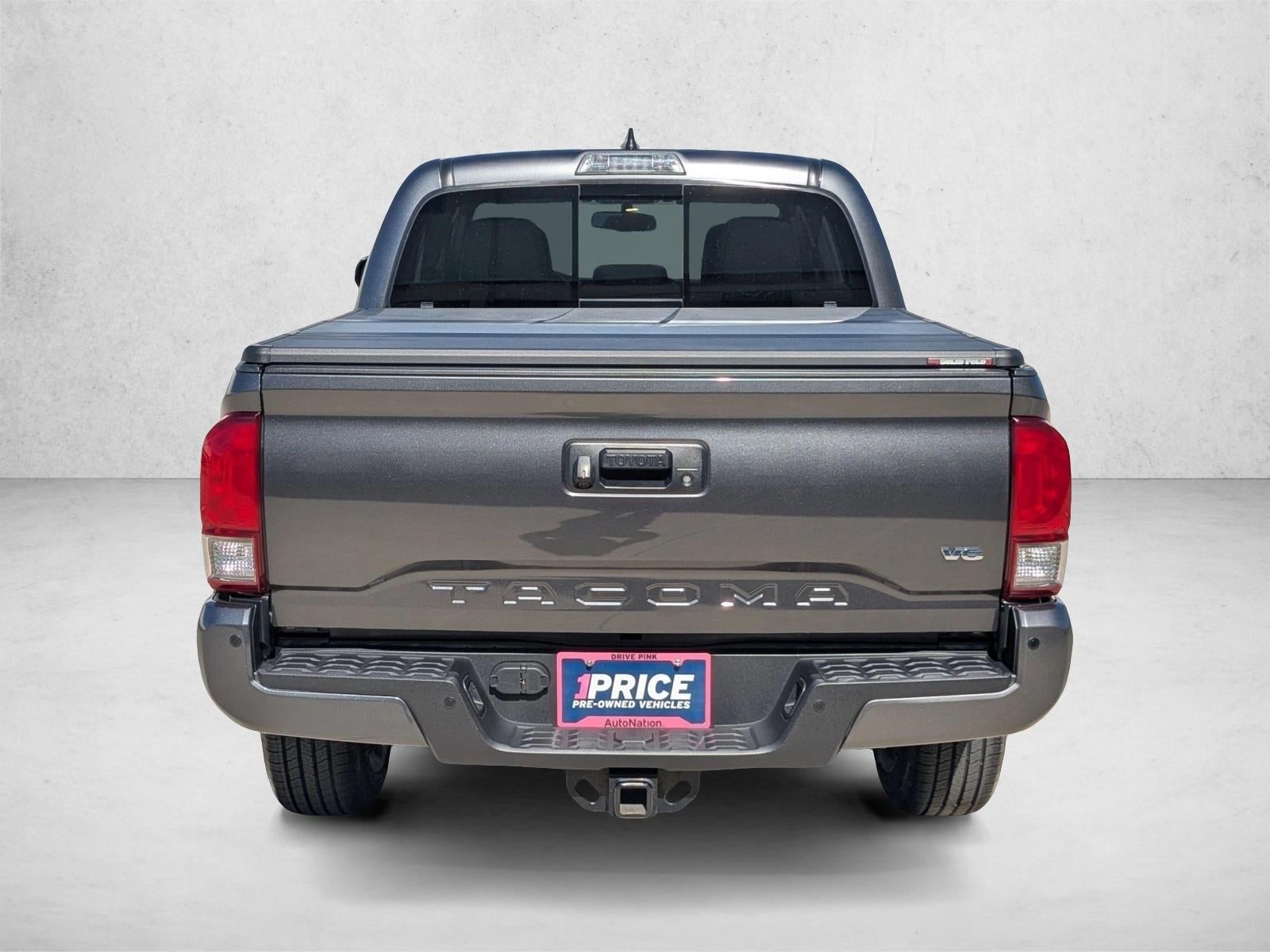 2017 Toyota Tacoma TRD Off Road Double Cab 5' Bed V6 4x2 AT (Natl)