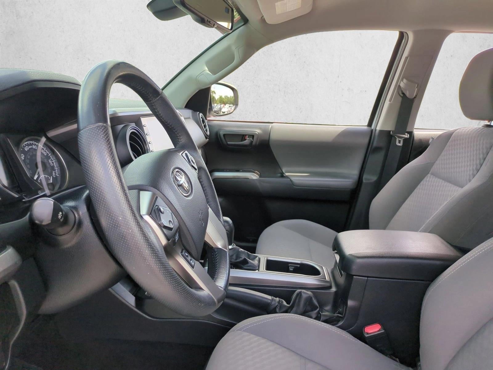 2022 Toyota Tacoma 2WD 2WD SR5 Double Cab 5' Bed V6 AT (GS)