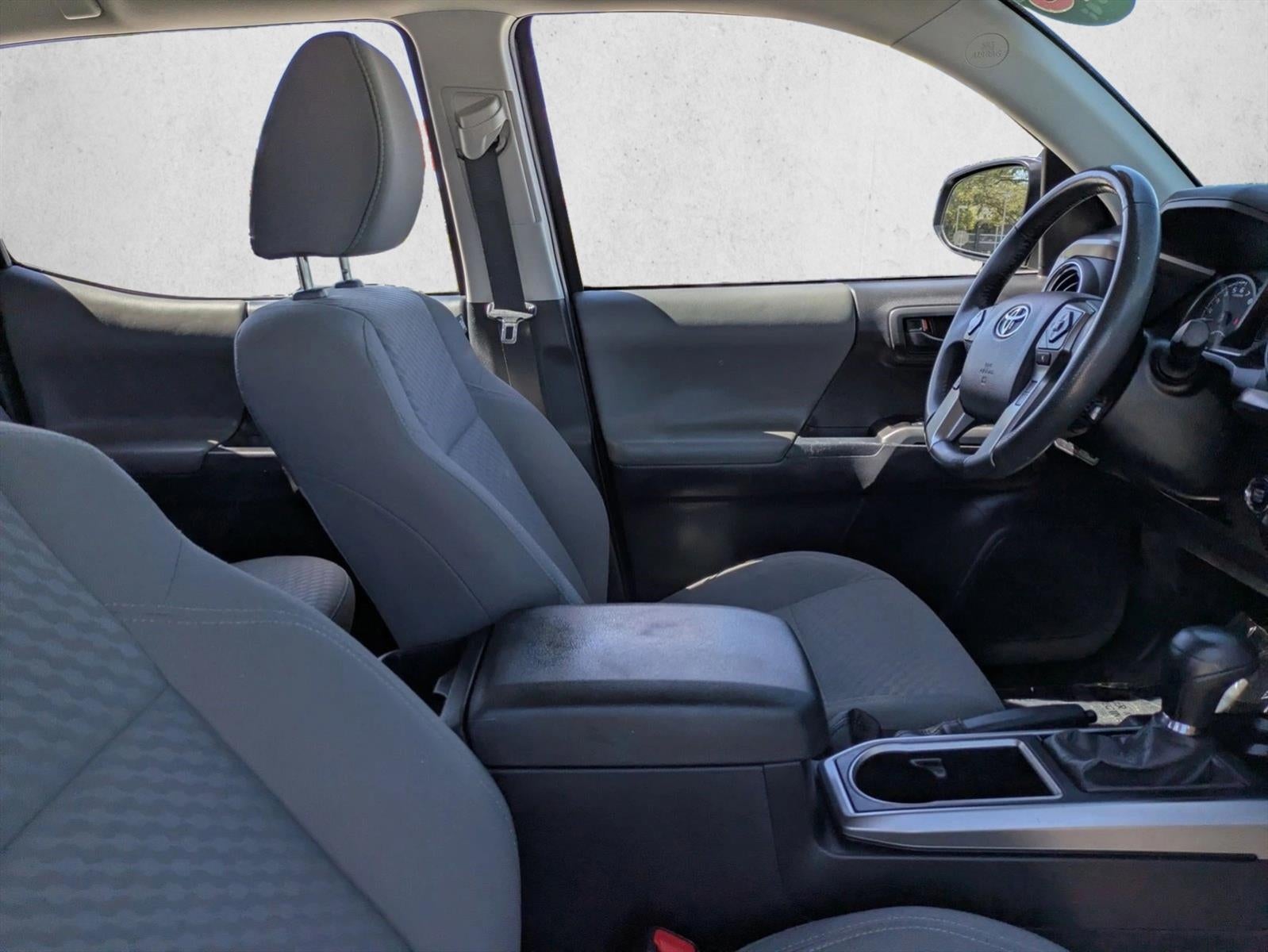 2023 Toyota Tacoma 2WD 2WD SR5 Double Cab 5' Bed V6 AT (GS)