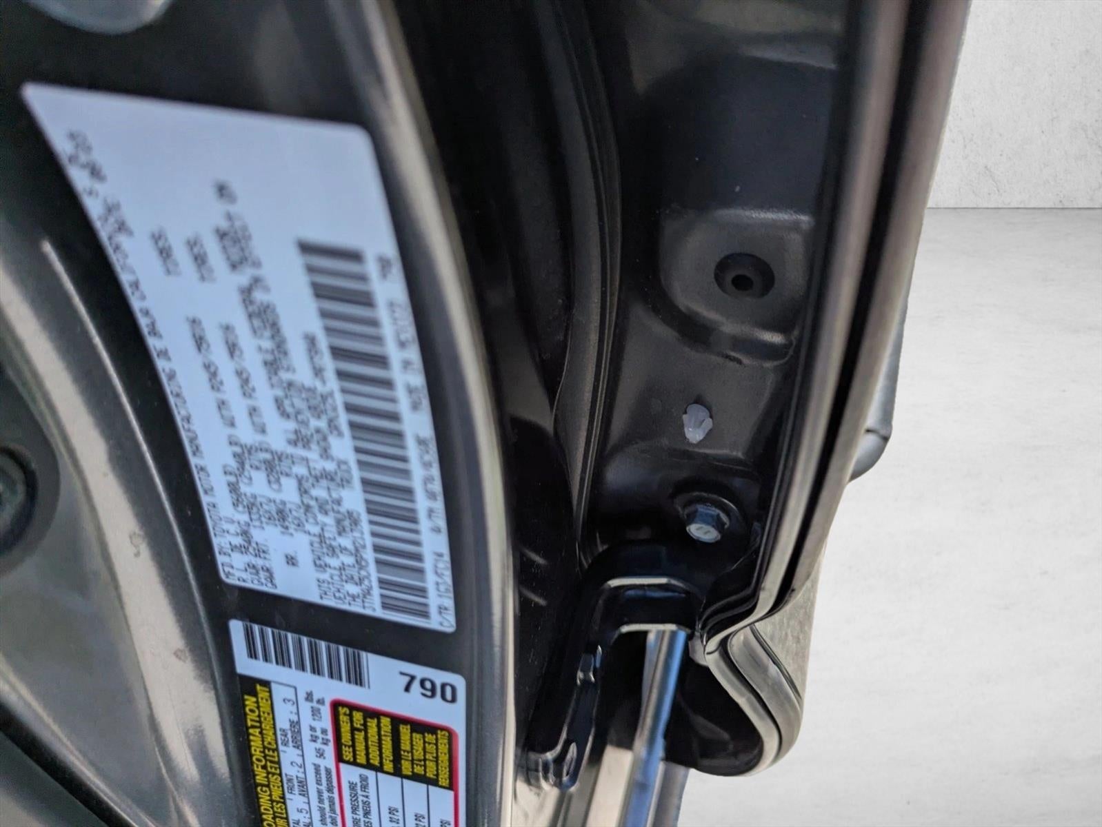 2023 Toyota Tacoma 2WD 2WD SR5 Double Cab 5' Bed V6 AT (GS)