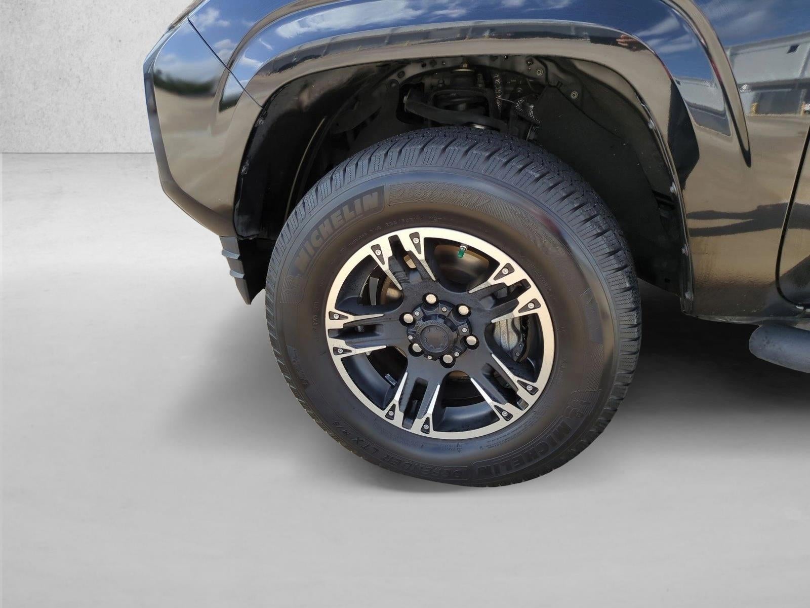 2016 Toyota Tacoma 2WD Double Cab Short Bed V6 Automatic SR5 (GS)