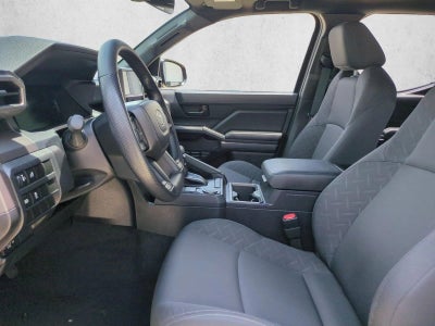 2025 Toyota Tacoma 2WD 2WD SR5 Double Cab 5' Bed AT (SE)