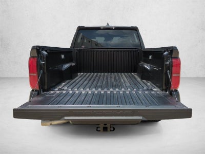 2025 Toyota Tacoma 2WD 2WD SR5 Double Cab 5' Bed AT (SE)