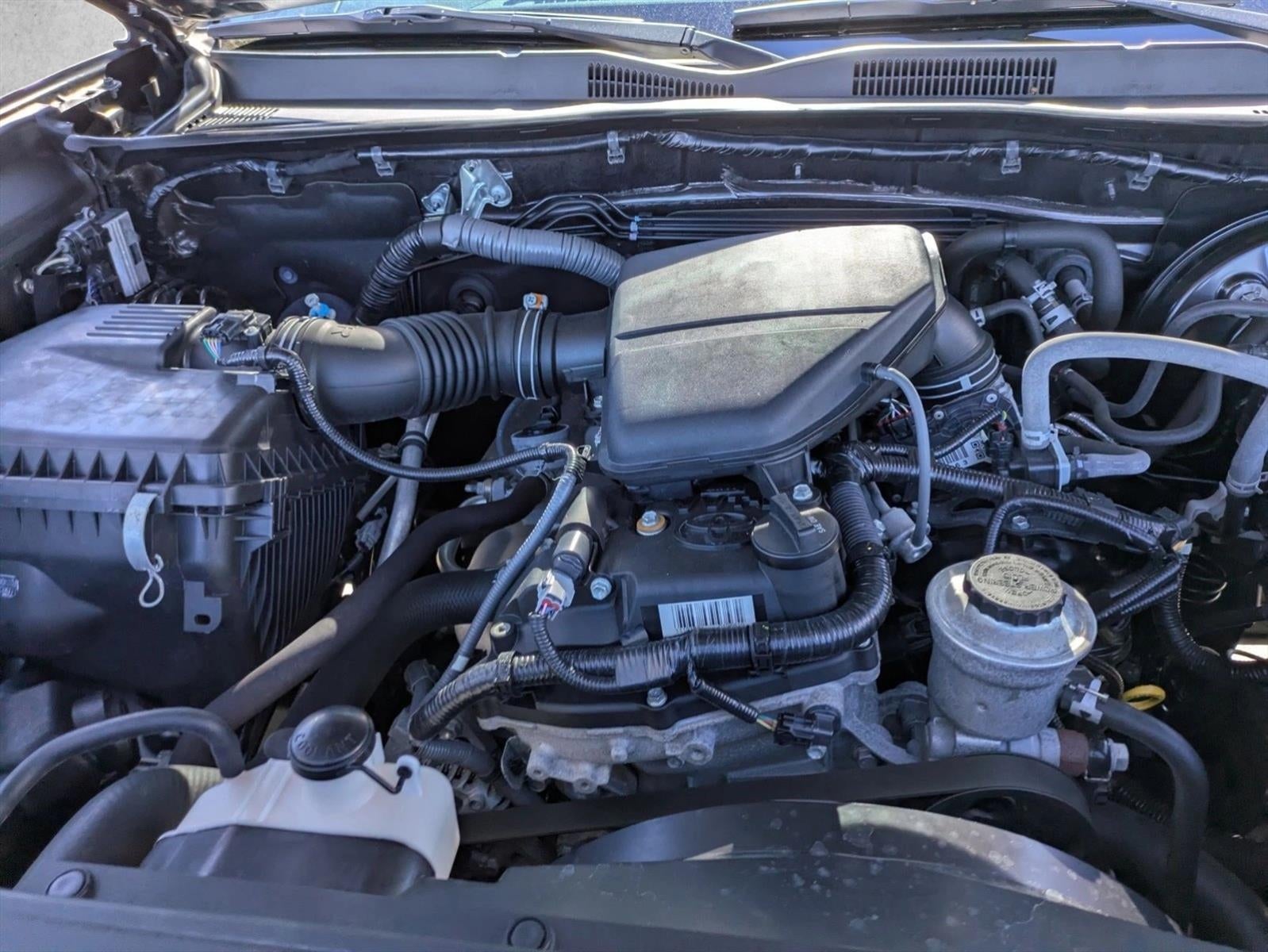 2021 Toyota Tacoma 2WD 2WD SR Double Cab 5' Bed I4 AT (GS)