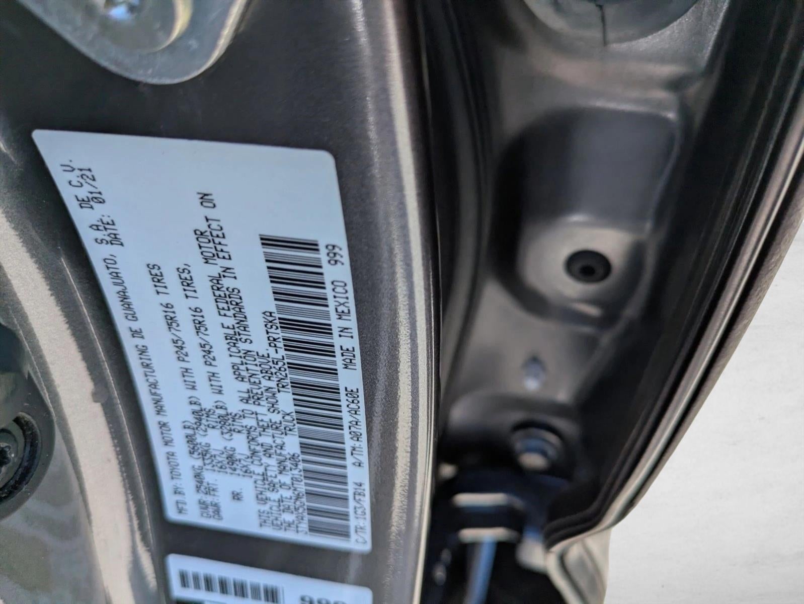 2021 Toyota Tacoma 2WD 2WD SR Double Cab 5' Bed I4 AT (GS)