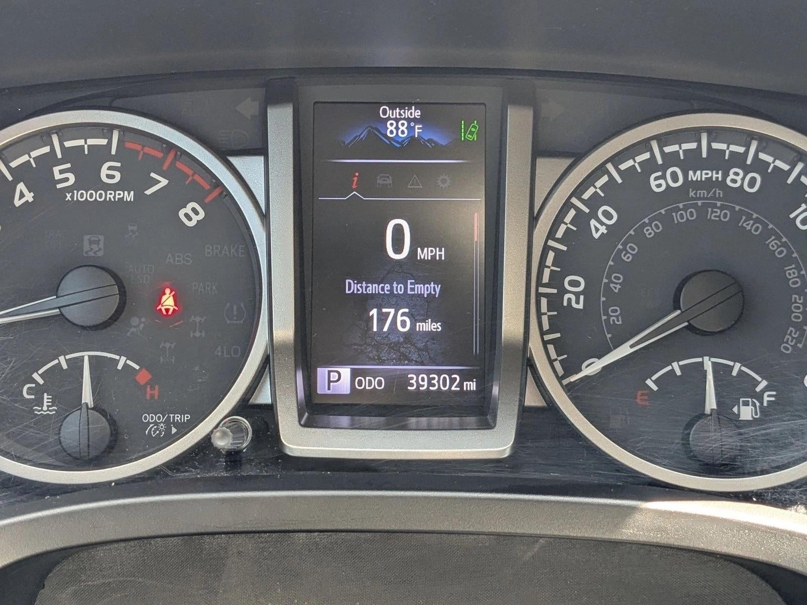 2022 Toyota Tacoma 2WD 2WD SR5 Double Cab 5' Bed V6 AT (GS)