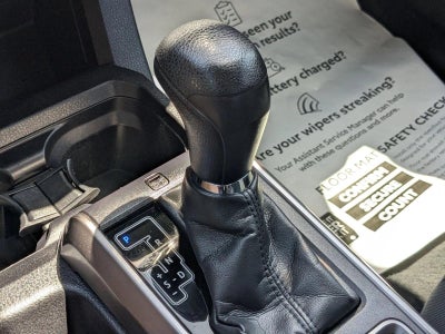 2022 Toyota Tacoma 2WD 2WD SR5 Double Cab 5' Bed V6 AT (GS)