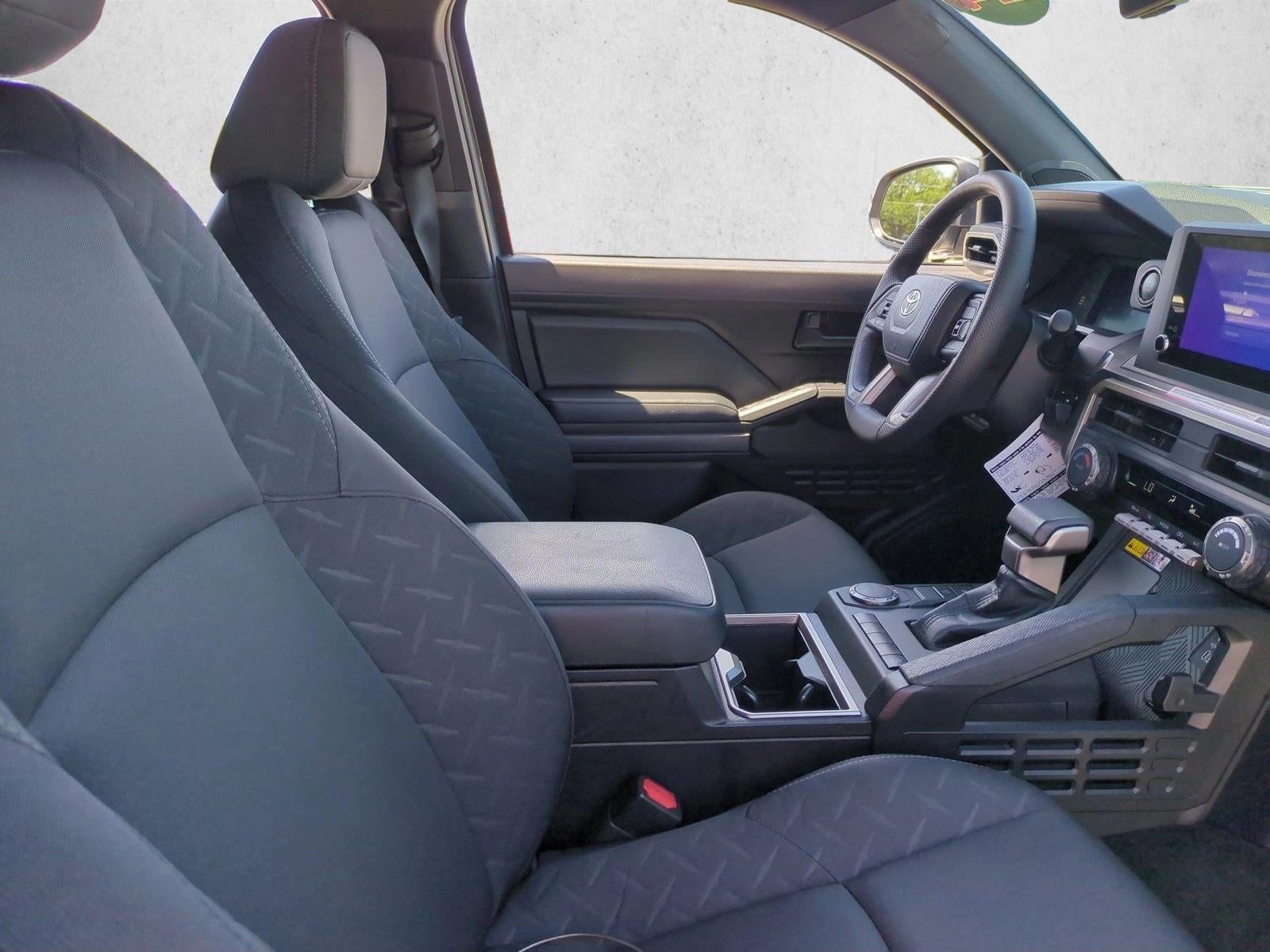 2024 Toyota Tacoma 2WD 2WD SR5 Double Cab 5' Bed AT (SE)