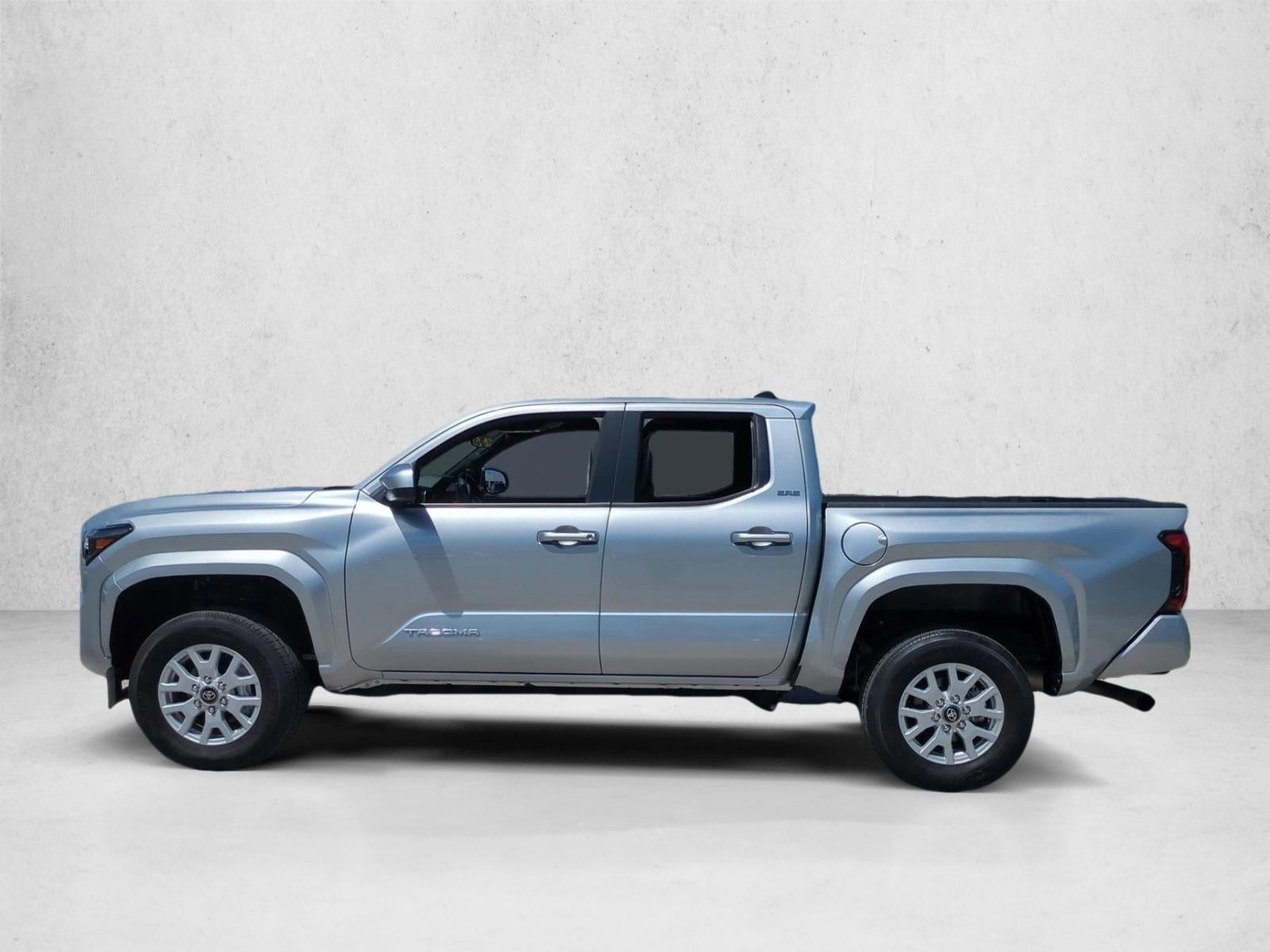 2024 Toyota Tacoma 2WD 2WD SR5 Double Cab 5' Bed AT (SE)