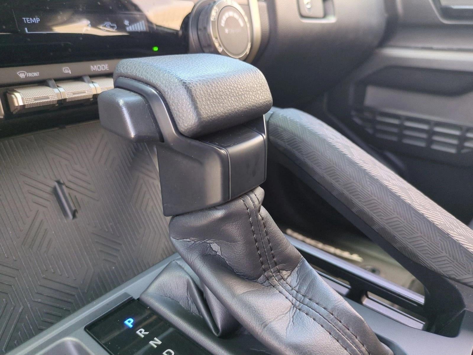 2025 Toyota Tacoma 2WD 2WD SR Double Cab 5' Bed AT (GS)