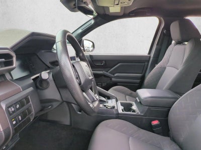 2024 Toyota Tacoma 4WD 4WD SR5 Double Cab 5' Bed AT (Natl)