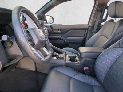 2024 Toyota Tacoma 4WD 4WD TRD Off Road Hybrid Double Cab 5' Bed AT (Natl)