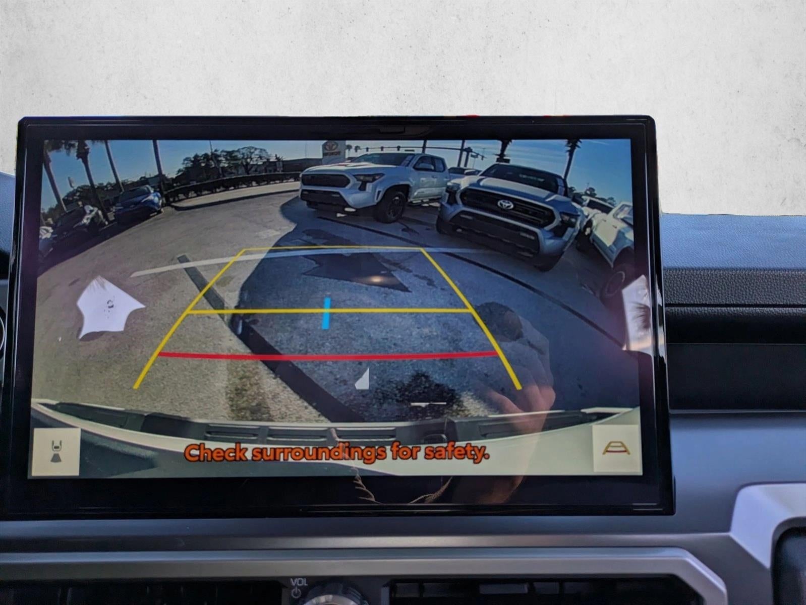 2025 Toyota Tacoma 4WD 4WD TRD Sport Hybrid Double Cab 5' Bed AT (Natl)