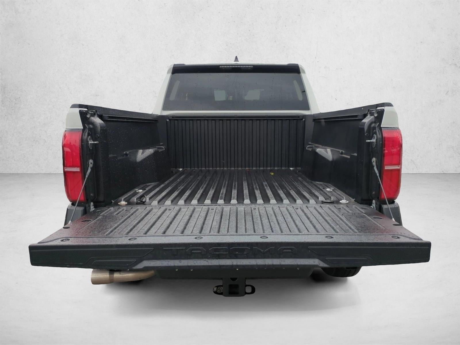 2024 Toyota Tacoma 4WD 4WD SR Double Cab 5' Bed AT (GS)