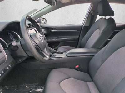 2019 Toyota Camry LE Auto (SE)