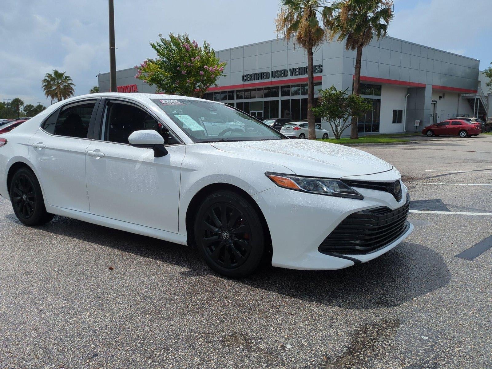 2019 Toyota Camry LE Auto (SE)