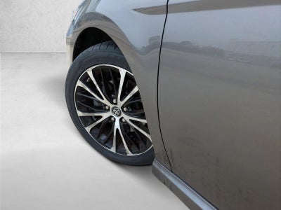 2019 Toyota Camry SE Auto (Natl)