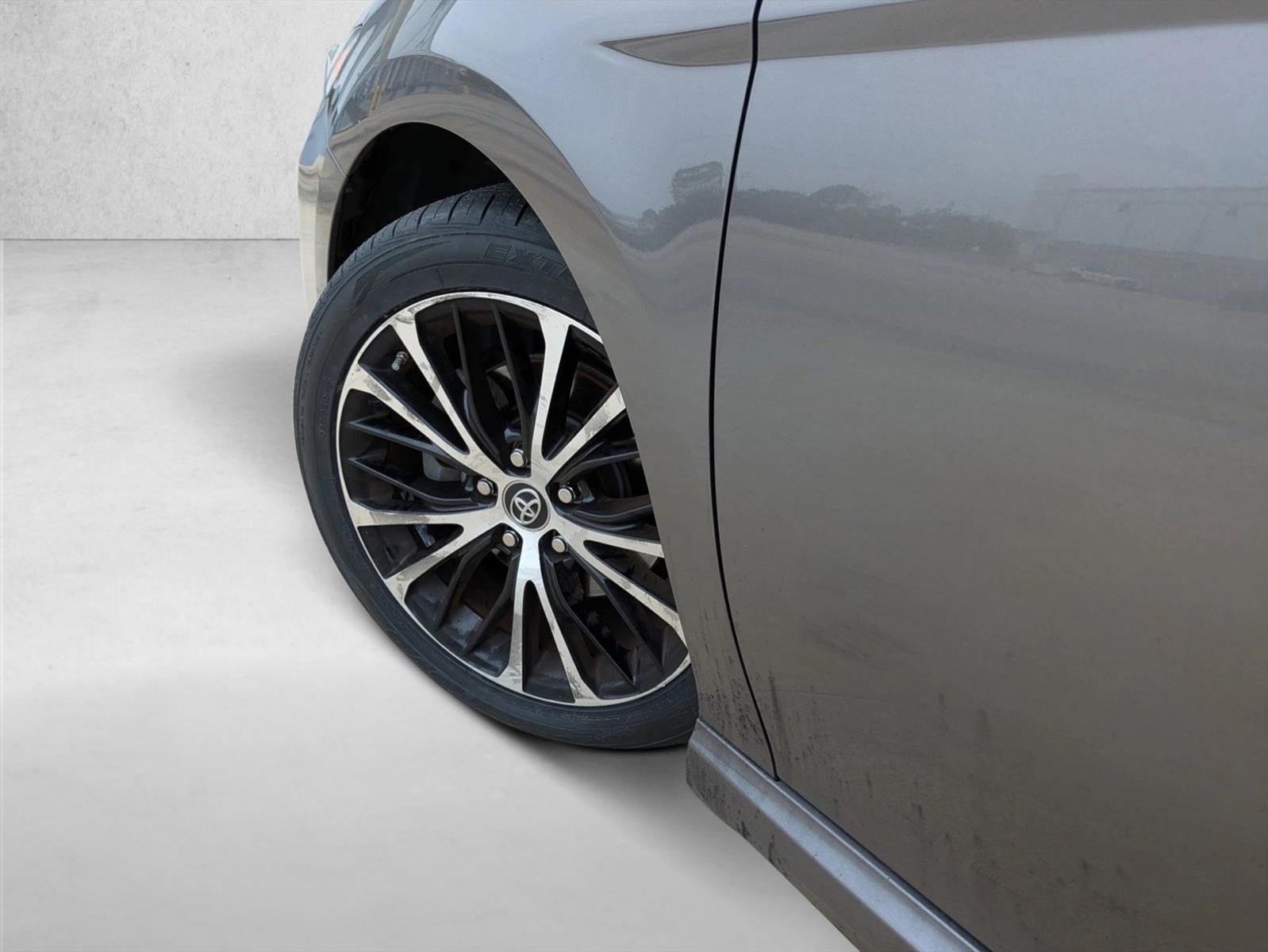 2019 Toyota Camry SE Auto (Natl)