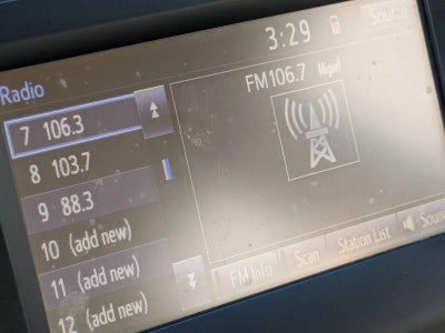 2017 Toyota Camry LE Auto (SE)