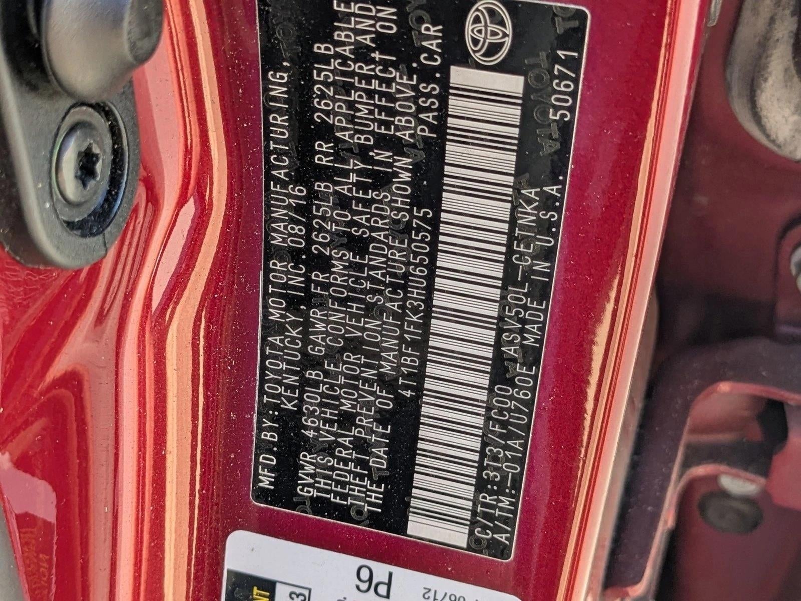 2017 Toyota Camry LE Auto (SE)