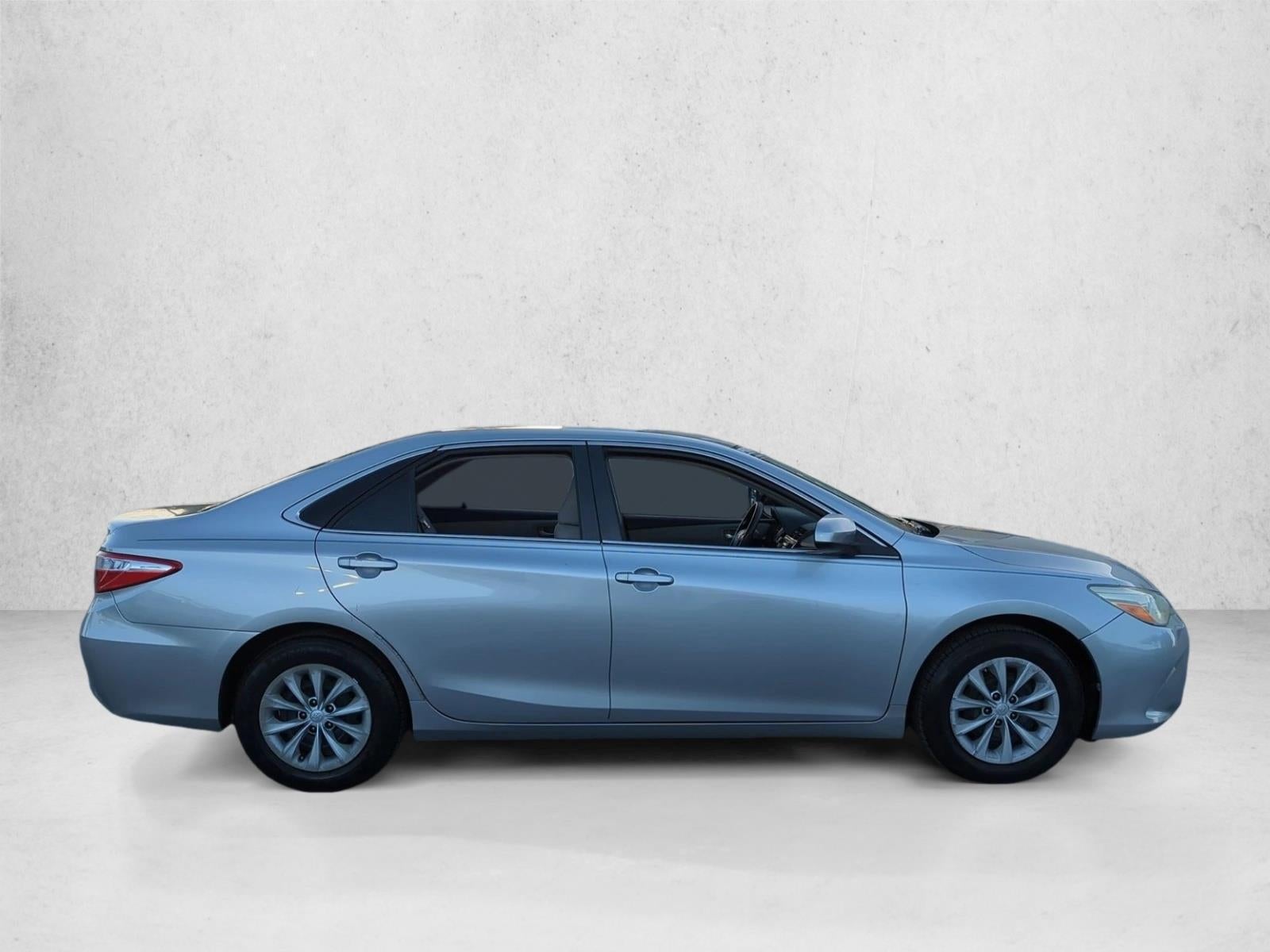 2015 Toyota Camry 4dr Sdn I4 Auto LE (SE)