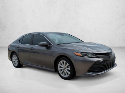 2020 Toyota Camry LE Auto (SE)