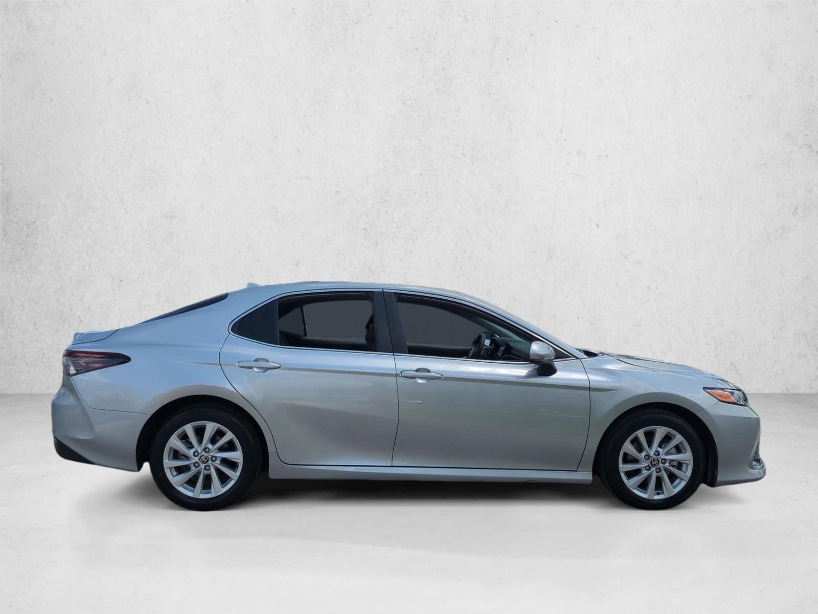 2024 Toyota Camry LE Auto (SE)