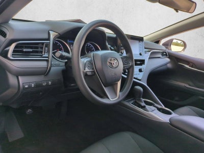 2023 Toyota Camry LE Auto (SE)