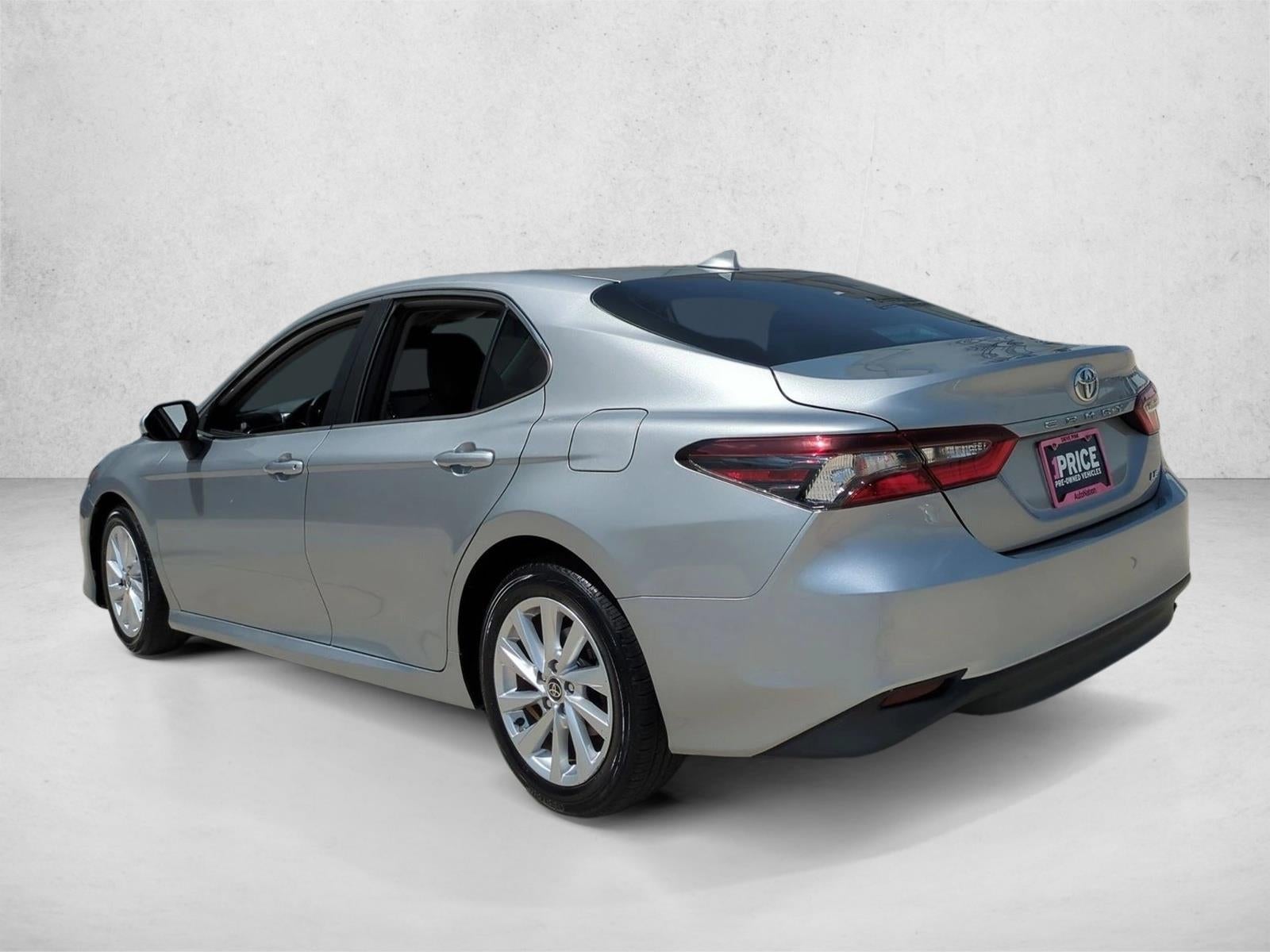 2023 Toyota Camry LE Auto (SE)