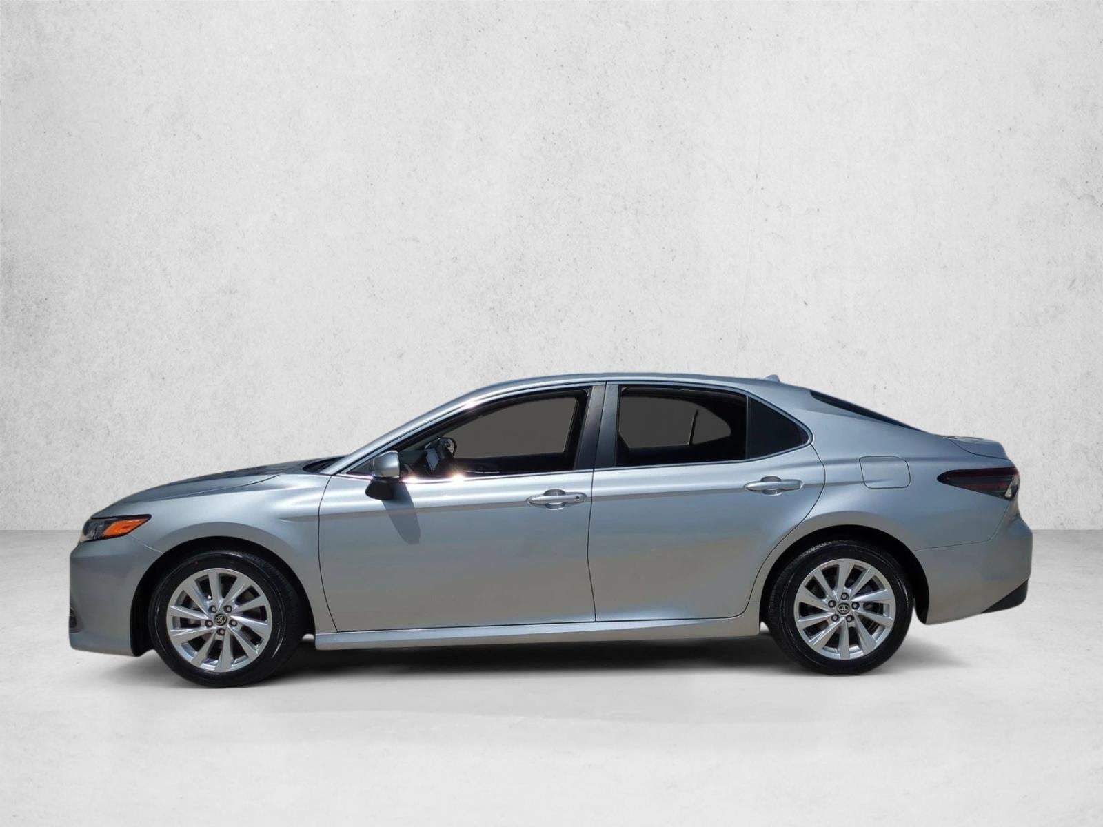 2023 Toyota Camry LE Auto (SE)