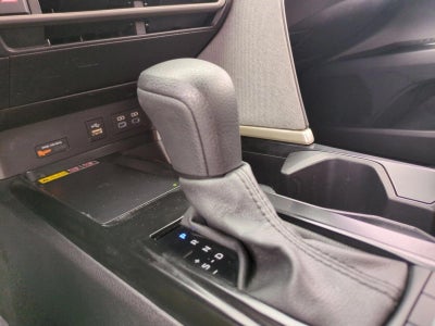 2025 Toyota Camry LE (Natl)
