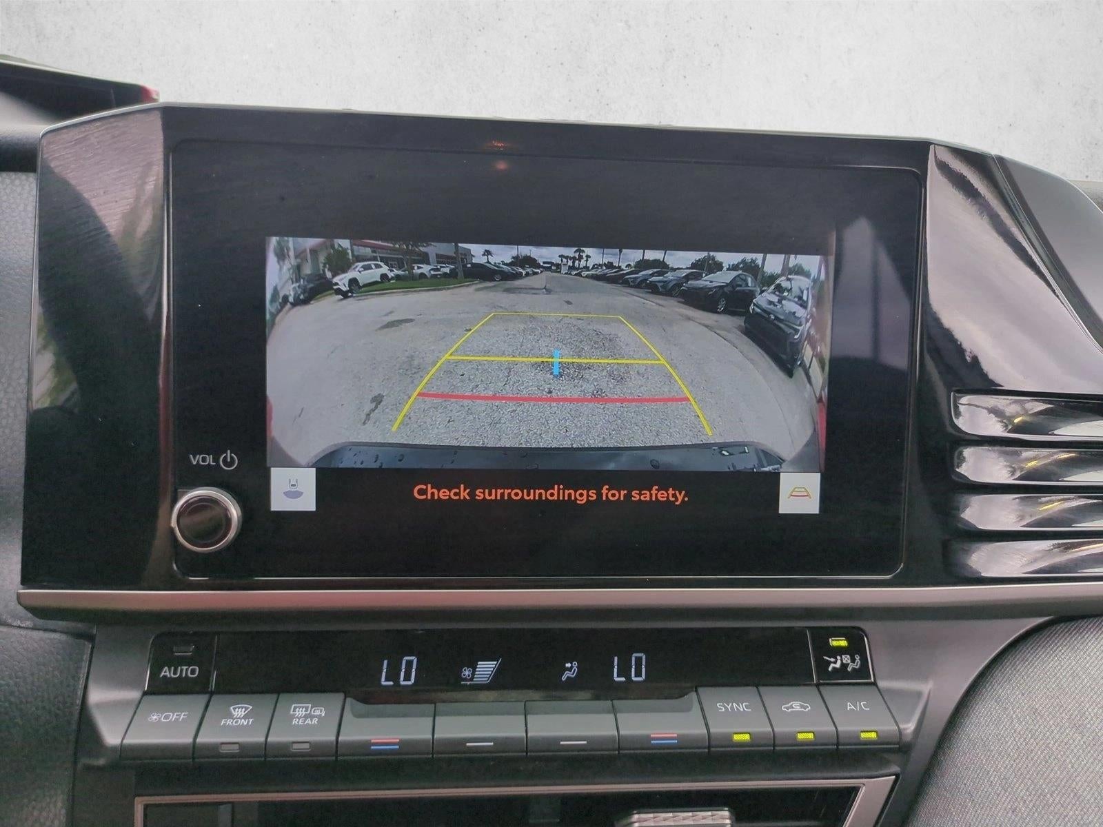 2025 Toyota Camry LE (Natl)
