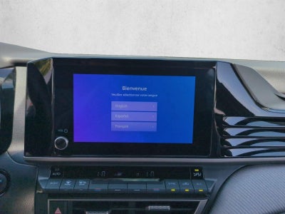 2025 Toyota Camry SE (Natl)