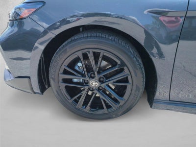 2025 Toyota Camry SE (Natl)