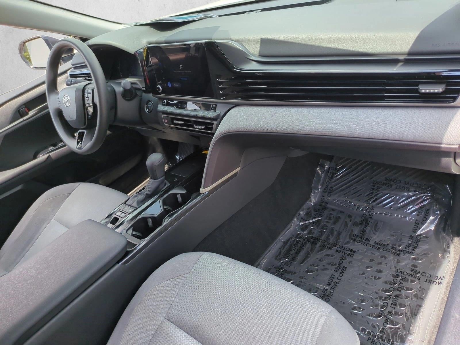 2025 Toyota Camry LE (Natl)