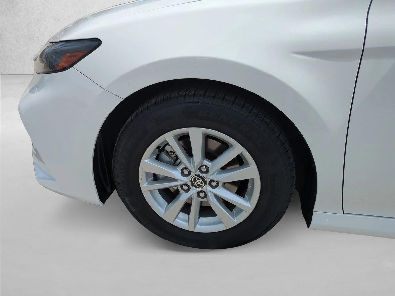 2025 Toyota Camry LE (Natl)