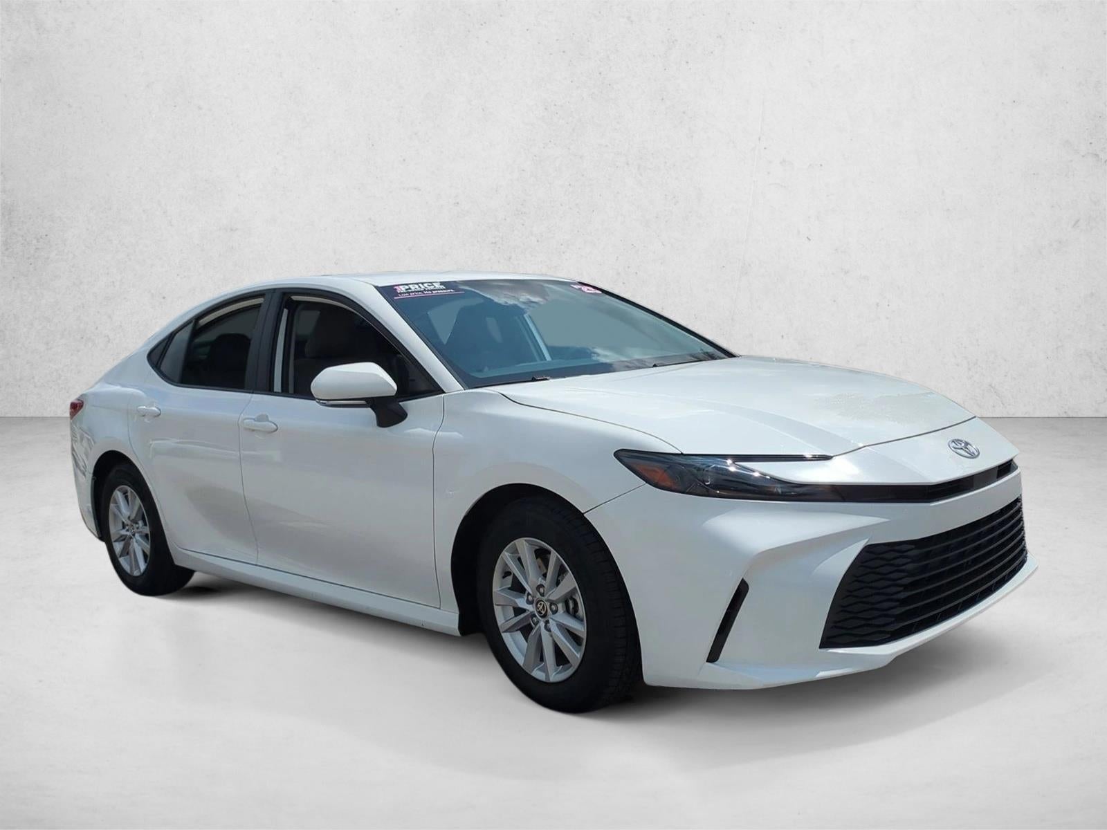 2025 Toyota Camry LE (Natl)
