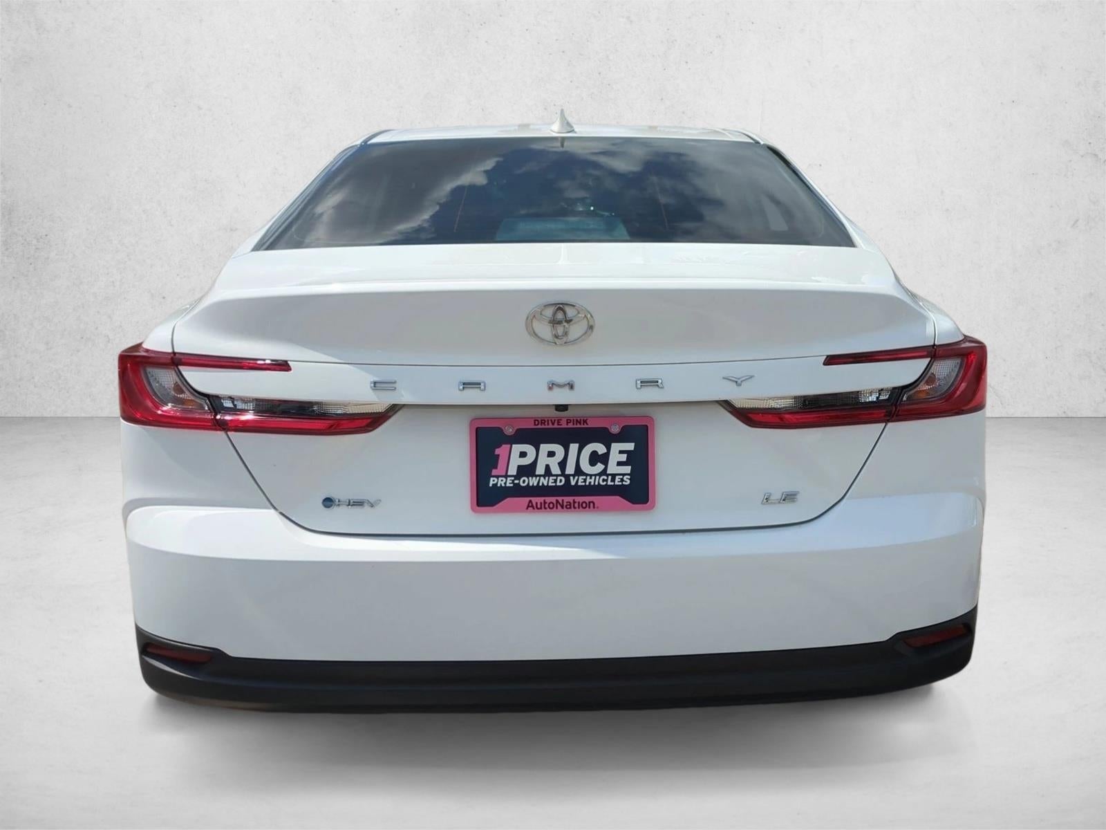 2025 Toyota Camry LE (Natl)